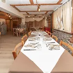 Martin Hotel
